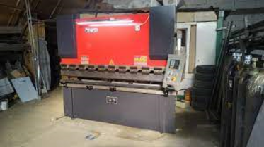 Поставка гидравлический листогибочный пресс WC67K 63x2500