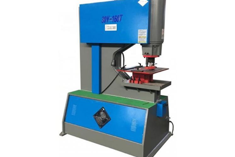 Координатно-пробивной пресс с ручным позиционированием